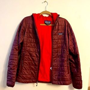 Patagonia hip length maroon insulated jacket